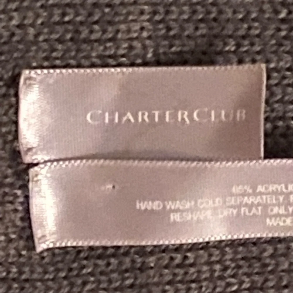 Chapter Club scarf - Picture 10 of 10